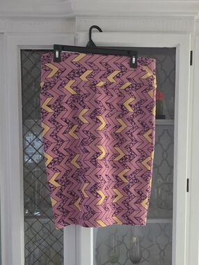 LuLaRoe Pink and Yellow Zigzag Pencil Skirt